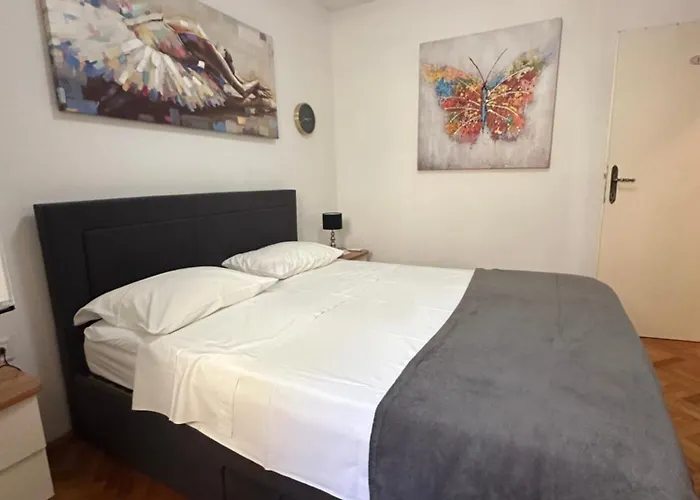 Guest House Allineeddubrovnik Choose Between Double Room Or Penthouse Or Studio Apartments Free Parking