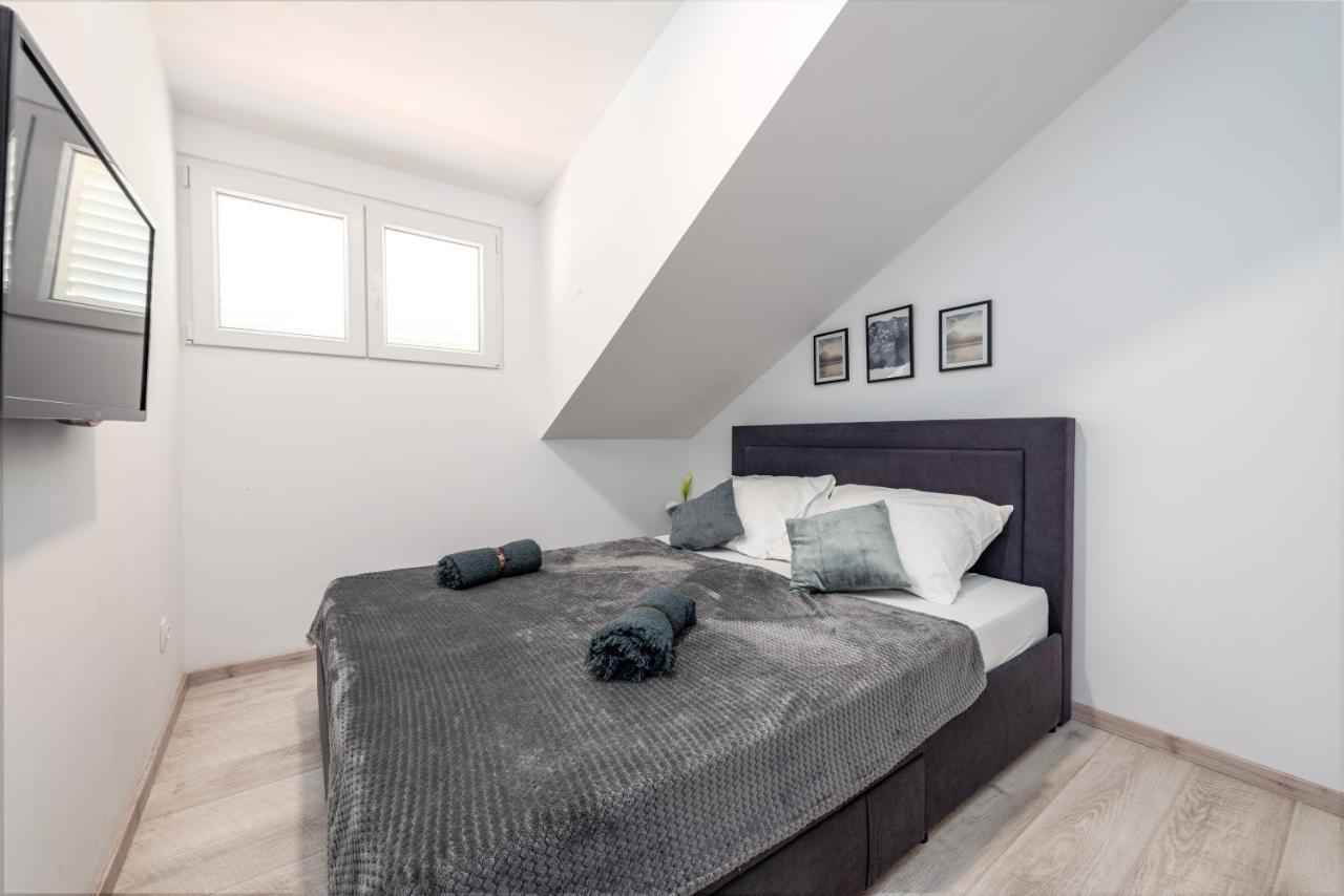Allineeddubrovnik Choose Between Double Or Penthouse Or Free Parking *