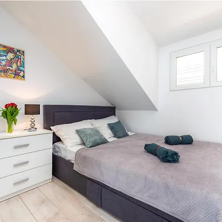 Guest House Allineeddubrovnik: Versatile Rooms with Free Parking Exterior photo