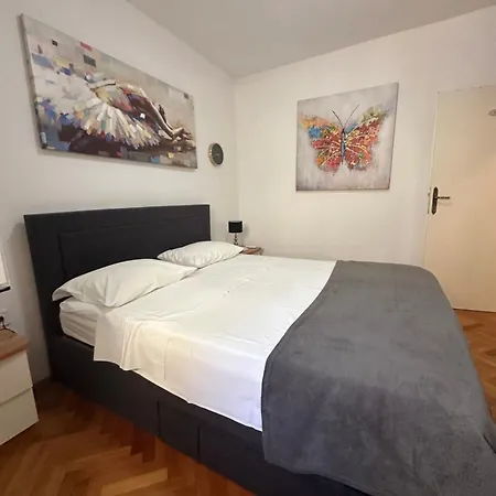 Guest House Allineeddubrovnik: Versatile Rooms with Free Parking Exterior photo