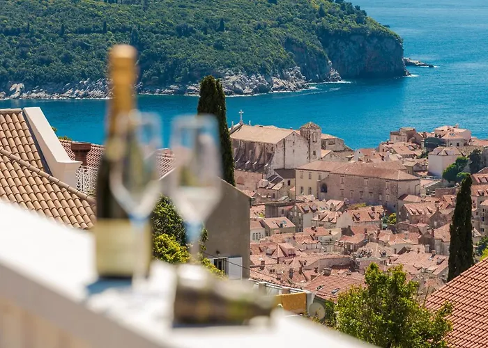 Guest House Allineeddubrovnik Choose Between Double Room Or Penthouse Or Studio Apartments Free Parking